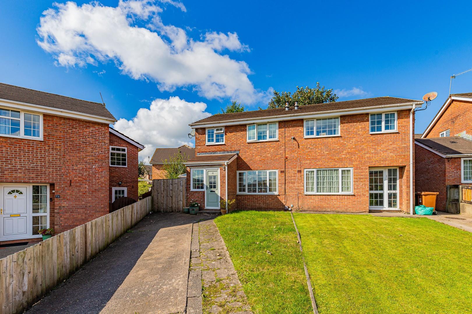 Lon Y Tresglen, Caerphilly, CF83 2QP